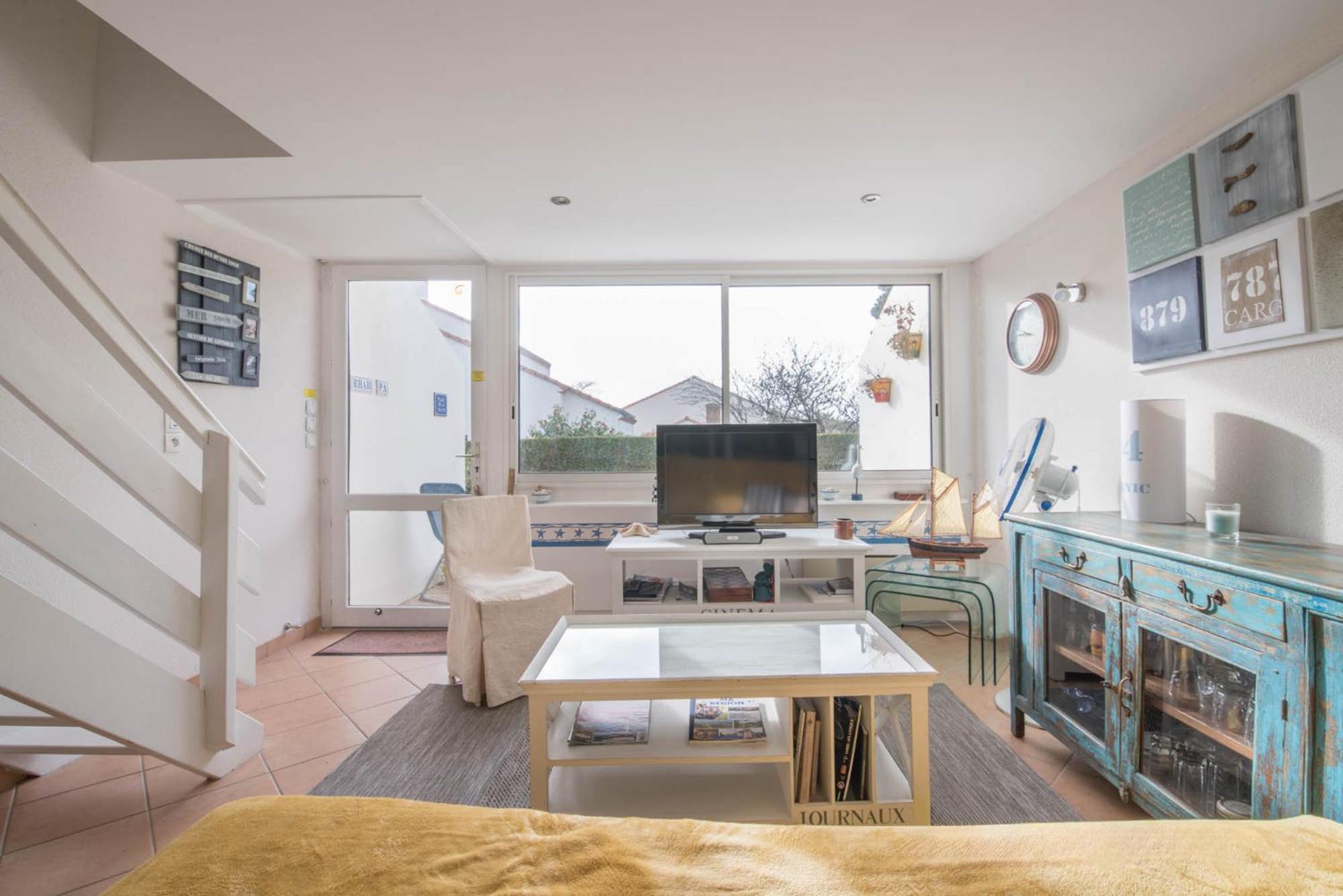 Maison Dans Residence Calme + Piscine A 波尔尼克 外观 照片